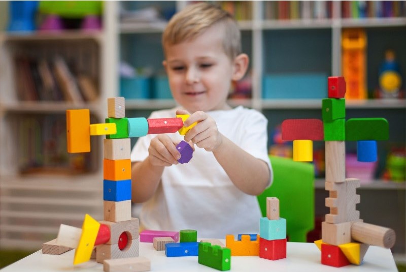 Magnetická dřevěná stavebnice - KOOGLO MINI - barevné - 30 ks - Obrázek 12