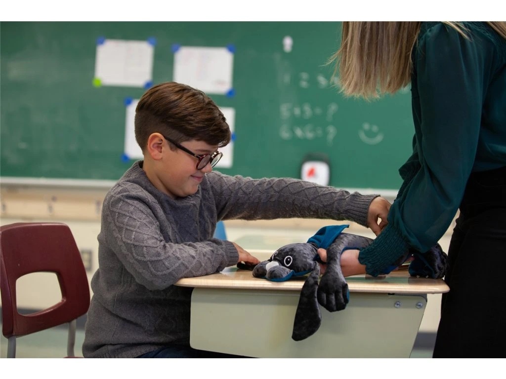 Zátěžový plyšák pejsek - 2 kg - Obrázek 4