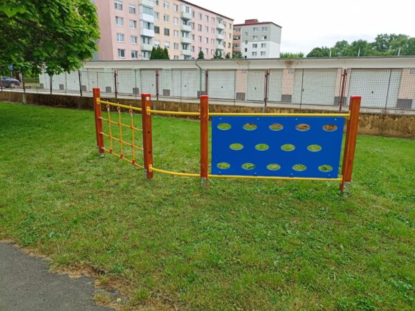 Balanční dráha lezecká stěna s otvory dřevěná - Obrázek 6