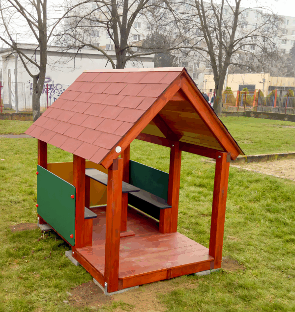 Domeček se stolem a lavicemi - Image 8